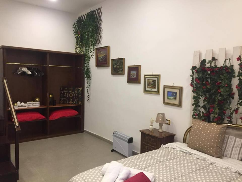 Room Don Carlo Napoli Esterno foto